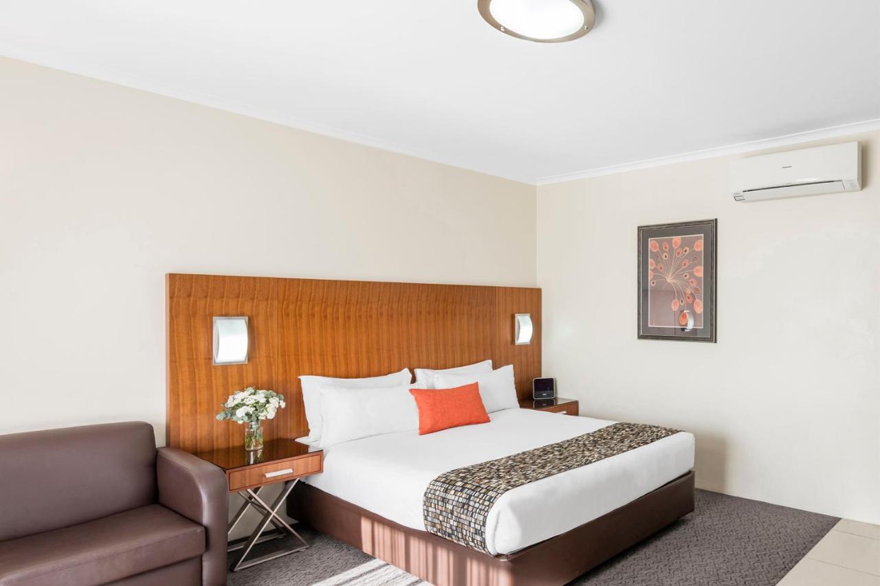 Breakfree Queanbeyan Motel Екстериор снимка